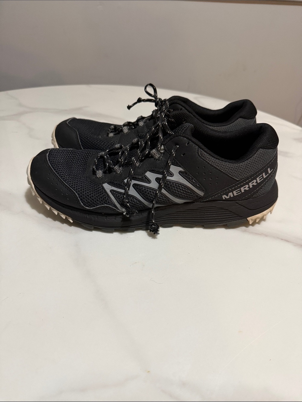 Merrell Men's Black and Beige Trail Sneakers